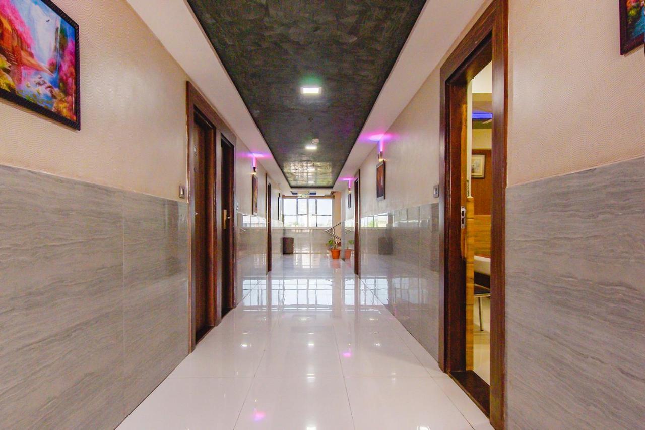 Fabhotel Kohinoor Plaza Ahmedabad Ngoại thất bức ảnh