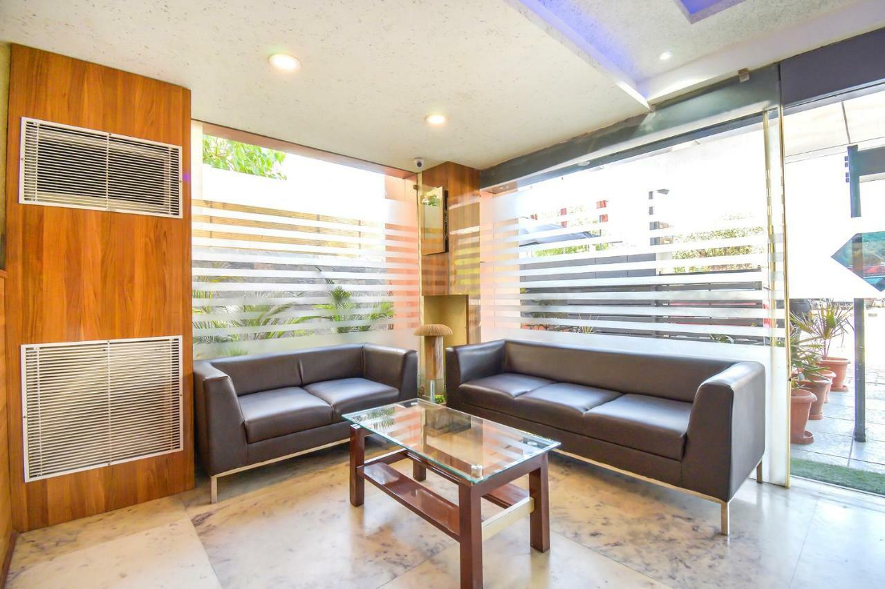 Fabhotel Kohinoor Plaza Ahmedabad Ngoại thất bức ảnh