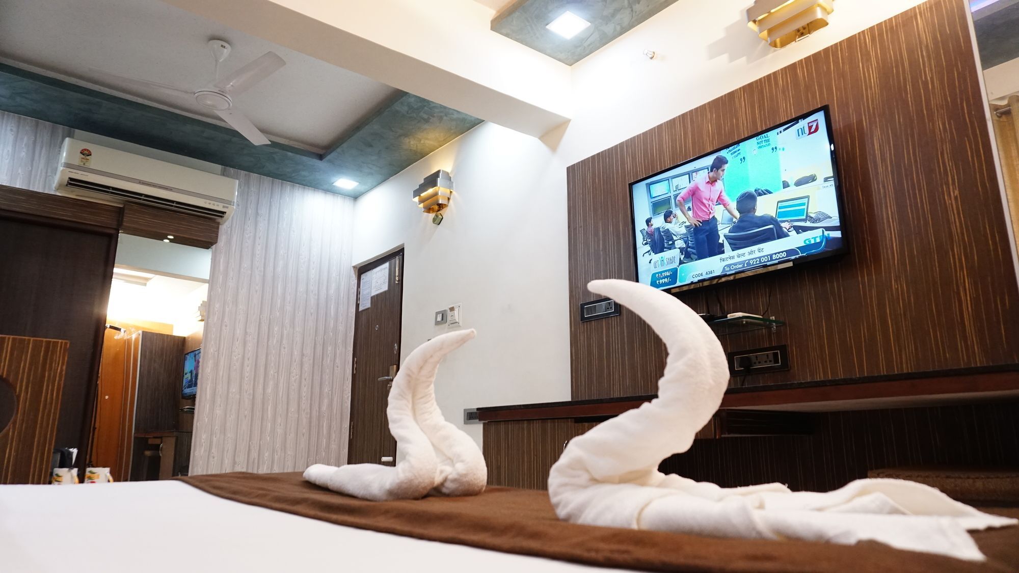 Fabhotel Kohinoor Plaza Ahmedabad Ngoại thất bức ảnh